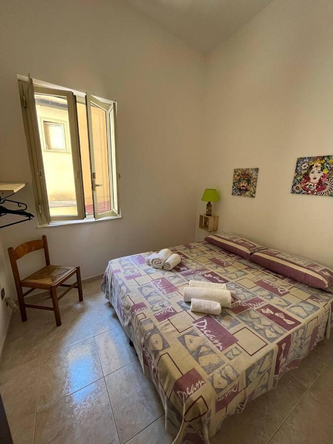 Al Cortile Di Maqueda Lejlighed Palermo Eksteriør billede