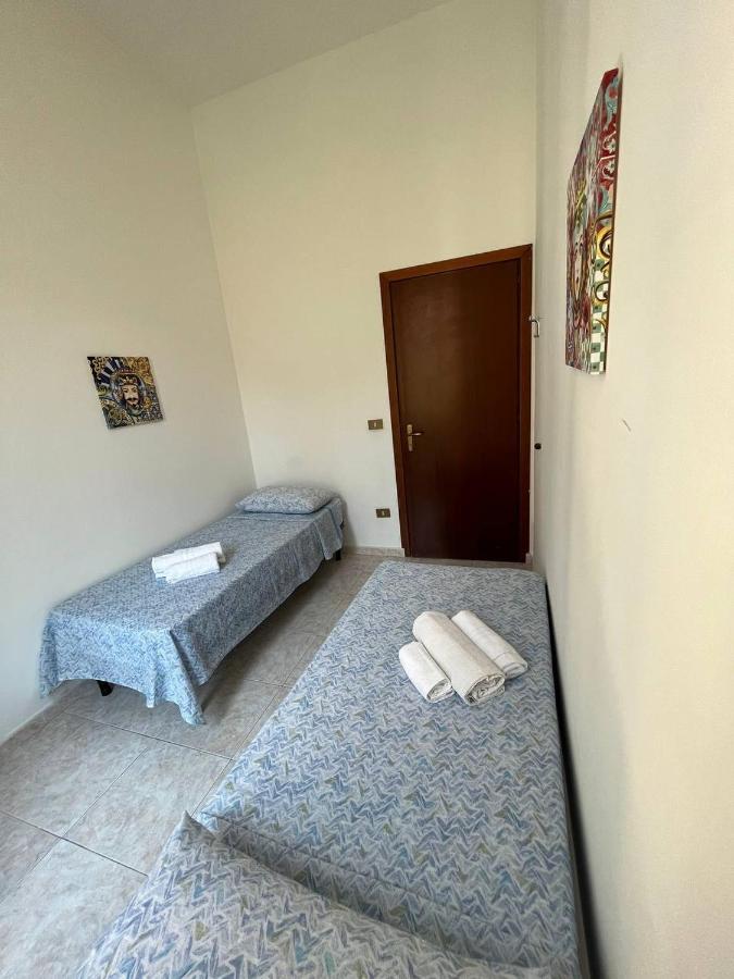 Al Cortile Di Maqueda Lejlighed Palermo Eksteriør billede