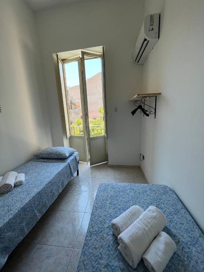Al Cortile Di Maqueda Lejlighed Palermo Eksteriør billede