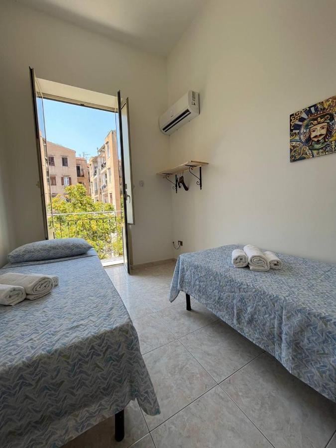 Al Cortile Di Maqueda Lejlighed Palermo Eksteriør billede