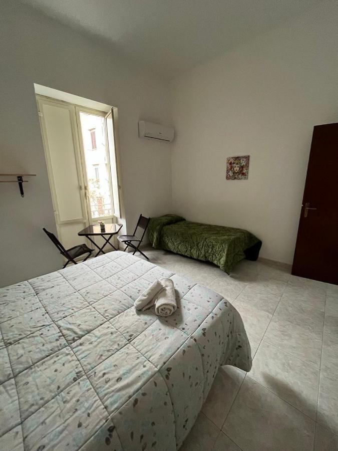 Al Cortile Di Maqueda Lejlighed Palermo Eksteriør billede